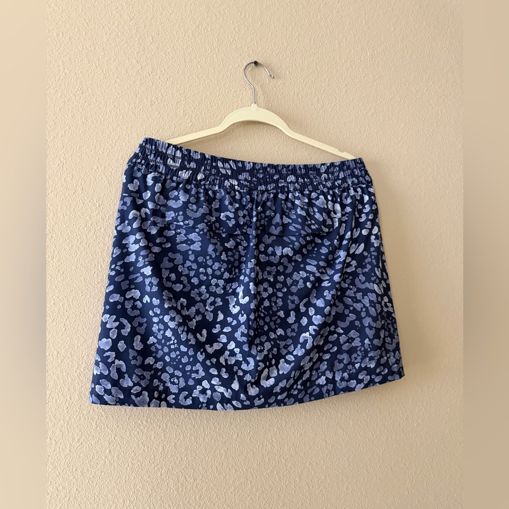 Tommy Bahama Navy and Light Blue Leopard Mini Skirt - Picture 2 of 3